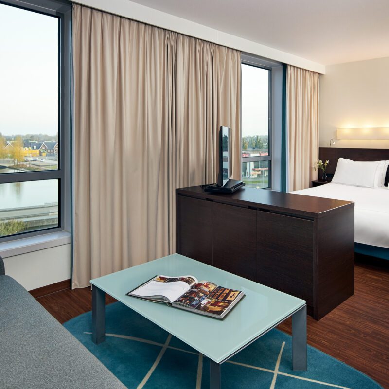 executive queen room amsterdam airport